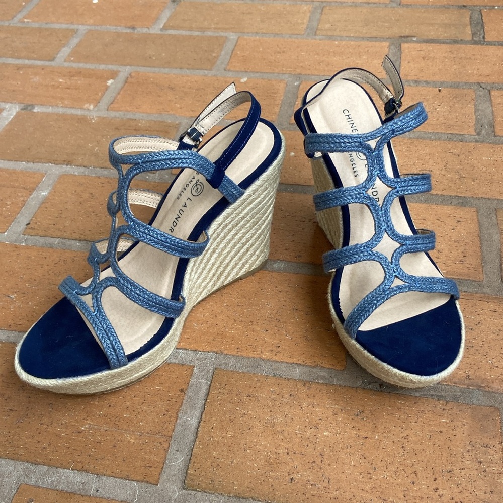 Chinese Laundry Size 8.5 with 5” Jute Wedged Heel. Gentle shade with of blue.